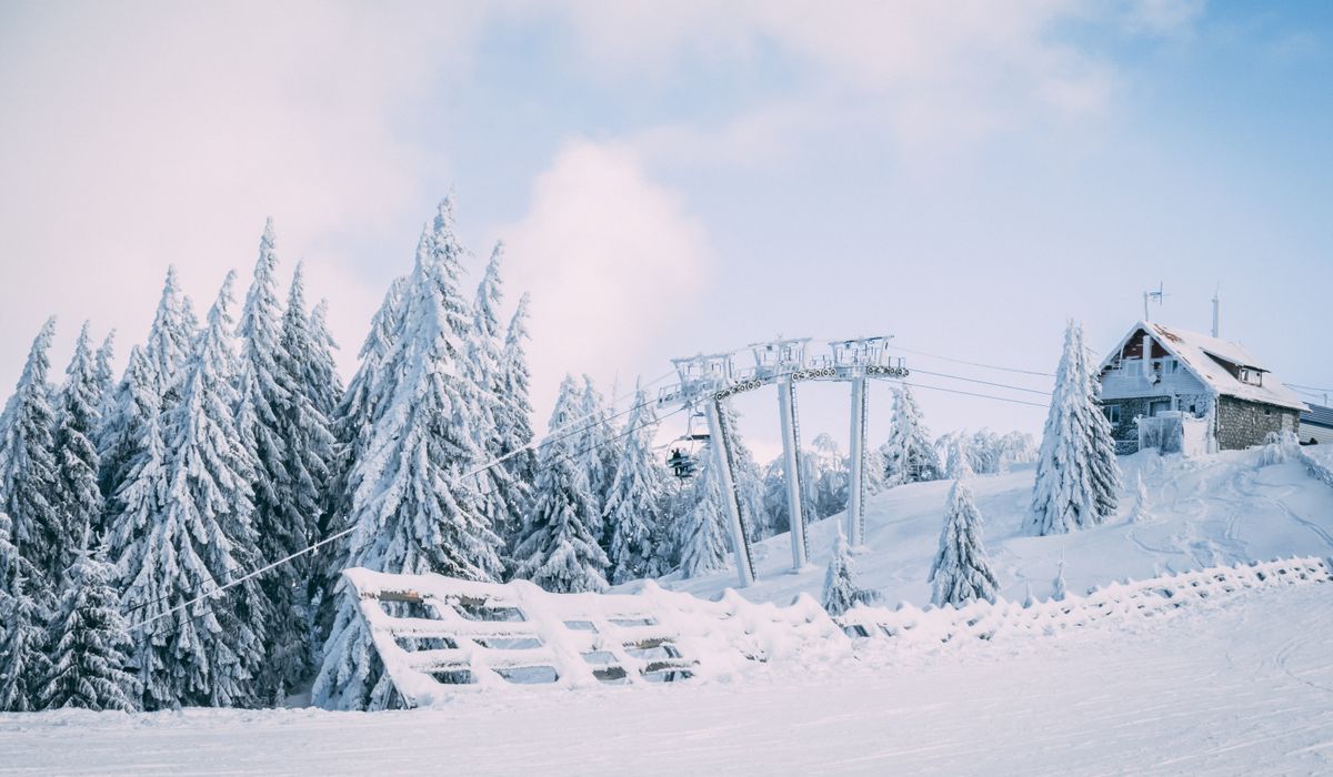 How to Book Train Tickets for Peak Ski Season